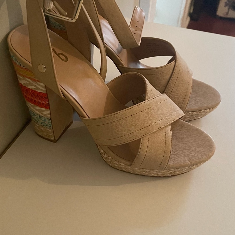 Mix 6 platform heels size 8 1/2
